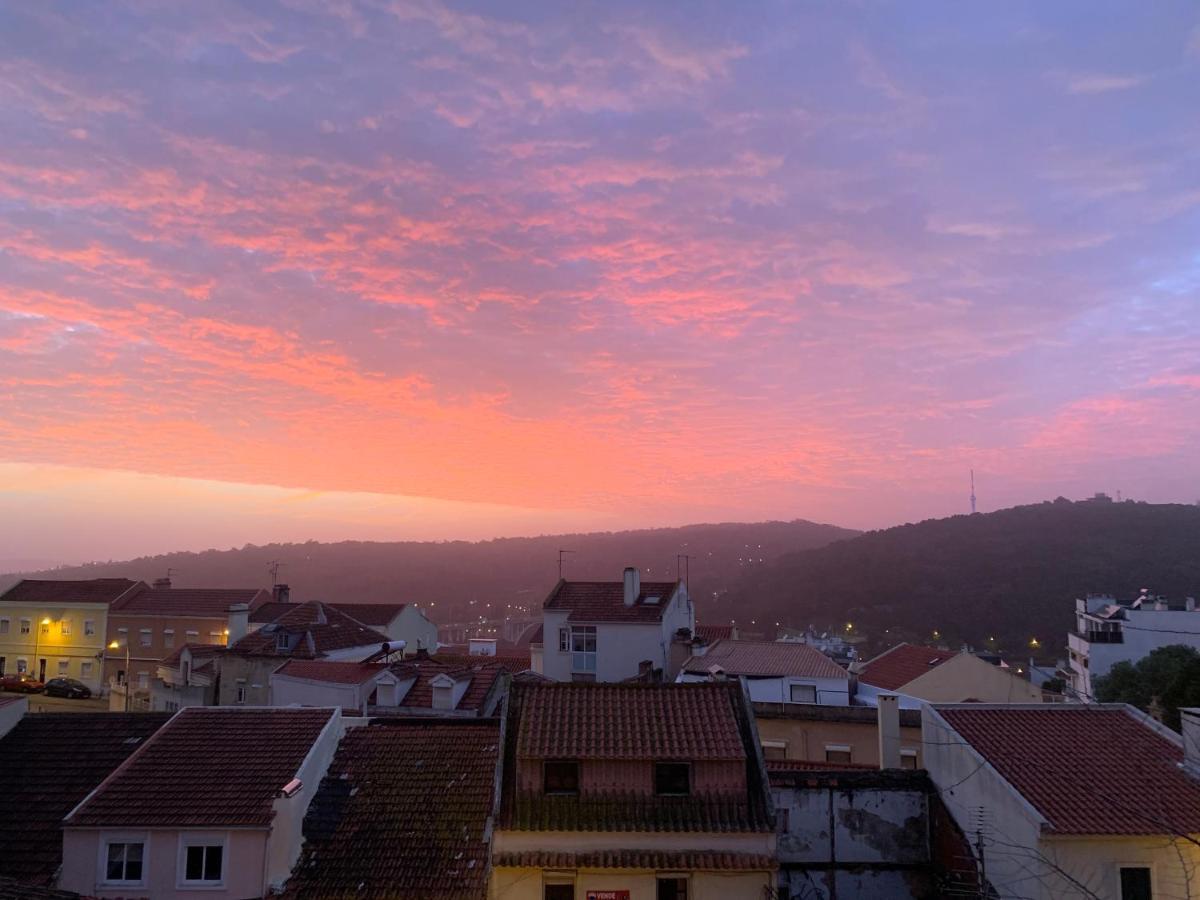 Apartment2 With Terrace And A View Near Amoreiras Lisbon Exterior photo